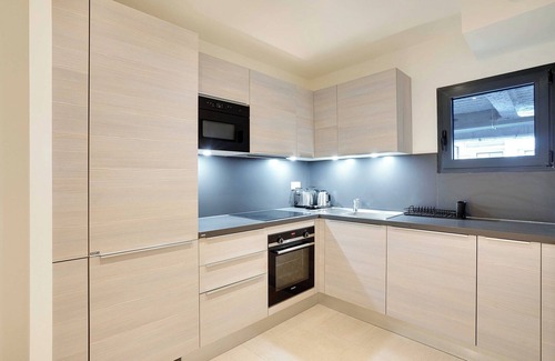 Levallois-Perret Apartment | Sleek & Refined Apartment - Levallois-Perret