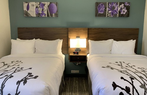 California Hotel | Sleep Inn & Suites California MD