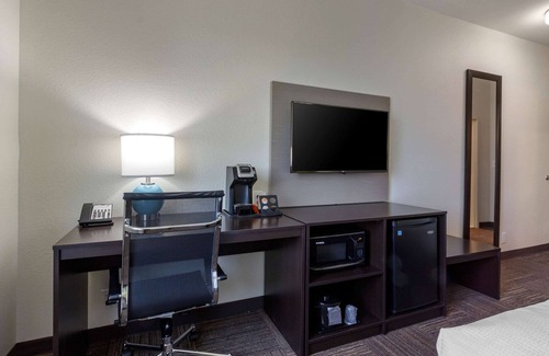 Sun Bay South Hotel | Sleep Inn & Suites Tampa South