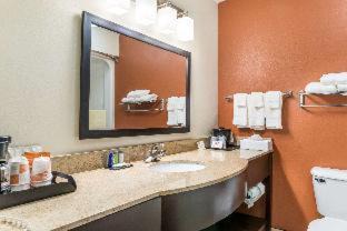 North Liberty Hotel | Sleep Inn