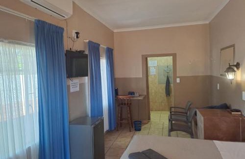 Mokopane House | Sleep 'n Go Guesthouse