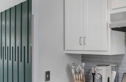 Maryland Heights House | Sleeps 13, 10 min to Airport