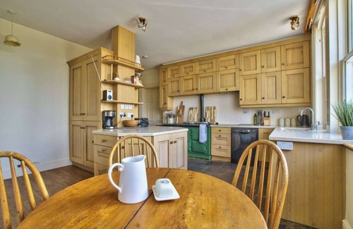 Bedford House | Sleeps 30 - Grand Country House, Indoor Pool & Spa