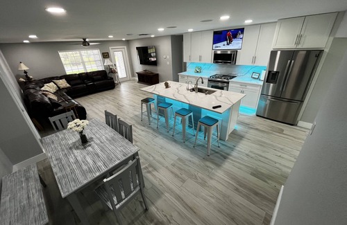Pompano Beach House | Sleeps 8 - 2 bedroom/bath & Study Remodeled Monthly