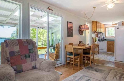 Port Severn Cottage | Slip Away - Affordable 3Br Cottage w/Sand Beach & Great Swimming