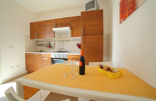 Torre Mozza Apartment | Small apartment with 3 places on the ground floor (Aphrodite) and 100 m from the beach