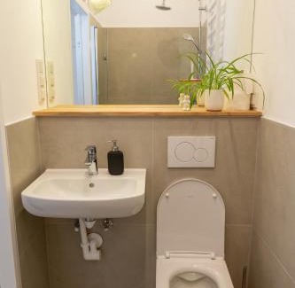 Unterlaa Apartment | Small apartment with 24-hour check-in