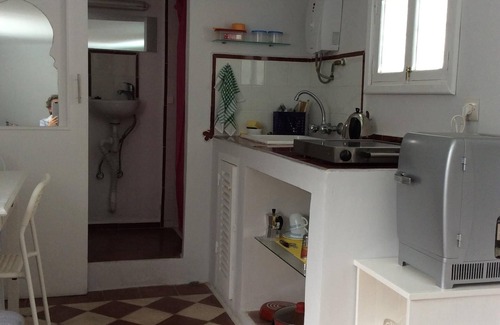 El Ensanche Apartment | Small attic-independent studio