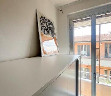 Ponte Nuovo Apartment | Small Flat Milano