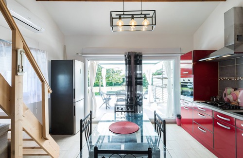 Seyresse Apartment | SMALL RELAXATION CORNER