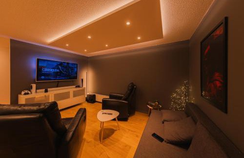 Innri-Njarthvik Apartment | Smart Luxury - Private Gym, Hot Tub & Sauna