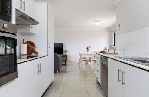 Acacia Ridge Apartment | Smart Suites Self Check-in Apartments 6 Stockport