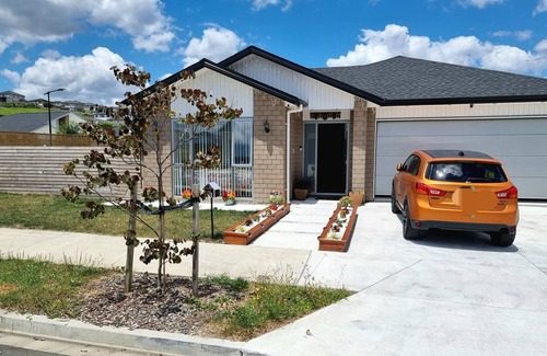 Papakura House | Smartly furnished 3 bedrooms house in Papakura