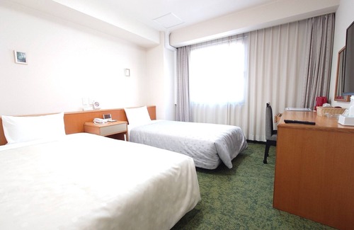 Higashi Ward Hotel | Smoking twin Free parking lot Spacious 27 sq/Okayama Okayama
