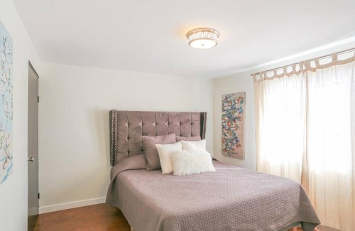 Zona Centro Apartment | Smooth & Vivid Downtown Condo