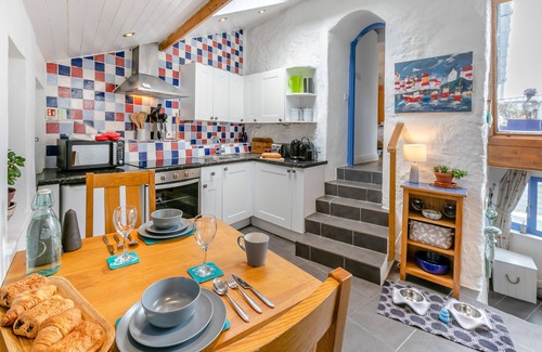 Porthleven House | Smuggler's Cottage - One Bedroom House, Sleeps 2
