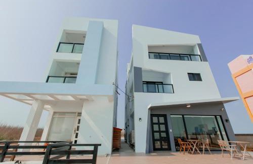 Huxi House | snoozinn