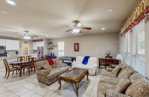 Scenic Oaks House | Snowbird-friendly home with private hot tub, foosball, air hockey, grill, patio