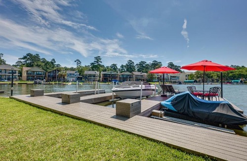 Walden on Lake Conroe House | Snowbirds Welcome Lakefront Montgomery Home