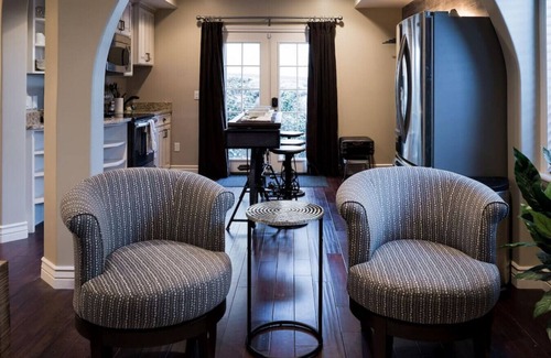 Heber House | Snuggle Down Inn: 1BR In-Law Basement Suite