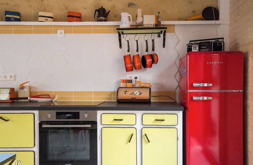 Sermaise House | So Vintage - Seventies home decor