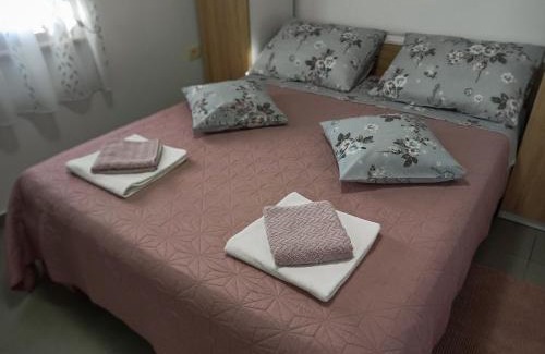 Brkac Apartment | Soba Ulika