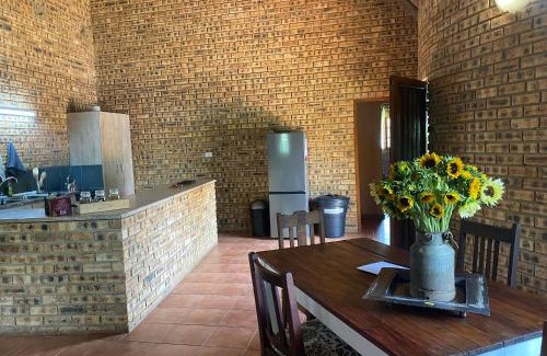 Hekpoort Apartment | Soetgeluk Farm Cottage