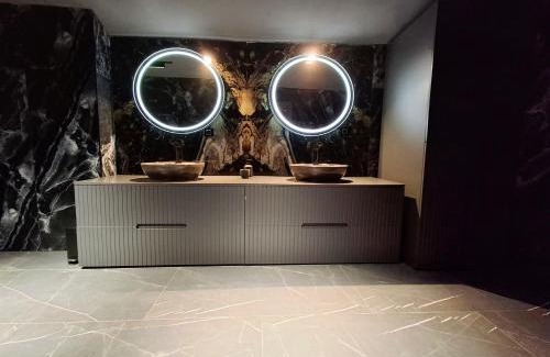 Sofia Villa | Sofia Luxury City Villa Bear - Private Garage - Pancharevo