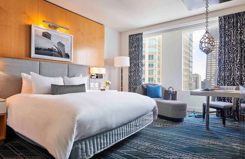 Rush and Division Hotel | Sofitel Chicago Magnificent Mile