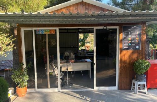 Vasa Koilaniou Ski Chalet | SOFROS VALLEY HILLS CHALET