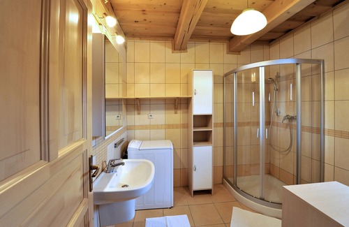 Stredne Malatiny Hotel | Sojka Resort - Hotel & Drevenice