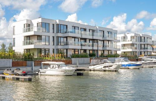 Orlinki Apartment | Sol Marina - Pool, SPA, Wellness, Riverview & Parking by Downtown Apartments