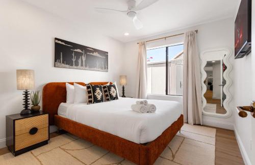 Santiago House | Solara - Pool & Spa - Mins to Scottsdale Quarter