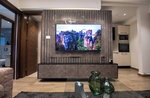 North Ridge Apartment | Solaris 1 bedroom Luxury Apartment 309