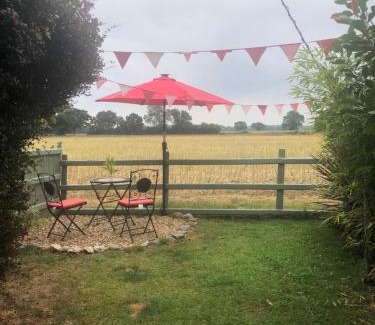 Madley Apartment | Soldiers Cottage, with HOT TUB, dog friendly, great views