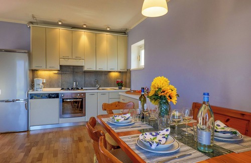 Colico Piano Apartment | Sole 4 Garden Holiday Apartment with Pool