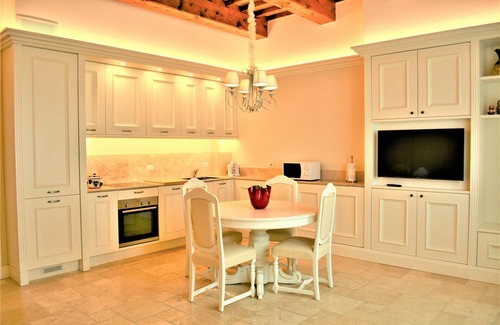 Vinci Apartment | Sole Di Vino 5 - Apartment with pool