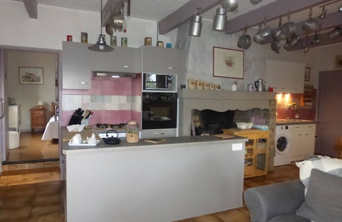 Saint-Hilaire-de-Brethmas Apartment | Soleil Lotus Gîte aux Pieds des Cévennes
