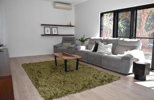 Twin Waters House | Solterra Estate Luxury Sunshine Coast Oasis Close to Airport and Beach