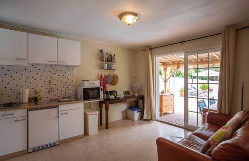 Cas Grandi Apartment | Sombré di Kabana, Casa Piscina