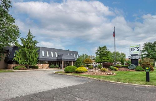 Somerset Hotel | Somerset Lofts