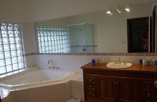 Yarra Junction House | Something for everyone. Exceptional 22 Acre Hobby Farm. Large home, Pool, Spa