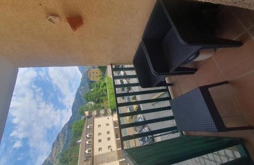 Canfranc-Estacion Apartment | Somport bienvenidos a Canfranc Family