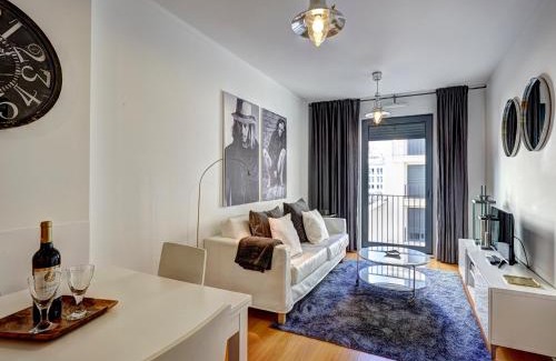 Santa Maria Maior Apartment | Sonel Investe Martim Moniz Apartment by Get Your Stay
