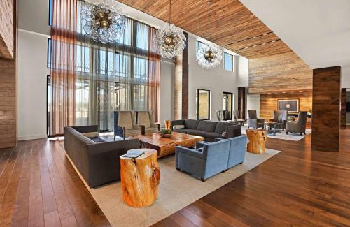 Bee Cave Hotel | Sonesta Bee Cave Austin Hill Country