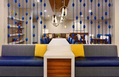 Schaumburg Hotel | Sonesta ES Suites Chicago - Schaumburg