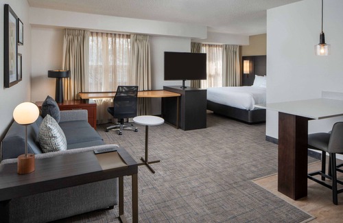 Fairfax Hotel | Sonesta ES Suites Fairfax Fair Lakes