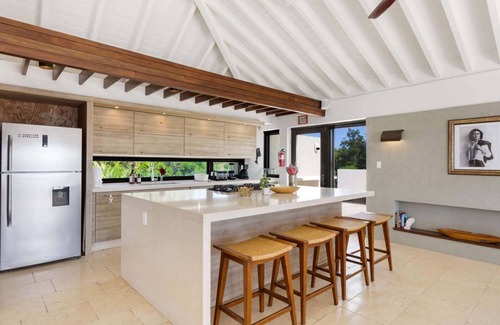 Rendezvous Bay Apartment | Songbird 3 BR Anguilla Villa