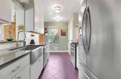 Anderson Township Apartment | Songbird Retreat | Lush Fenced Back Yard