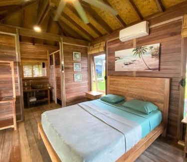 San Miguel Cabin | Sonny Island Resort Cabañas Frente al Mar